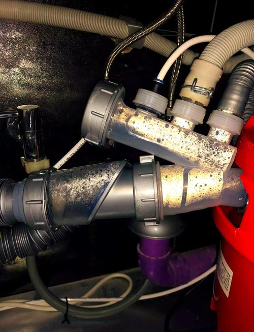 厨余垃圾处理器升级选择 贝克巴斯E70深度评测，让餐厨垃圾处理更轻松